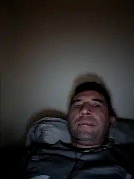 Snapshot of Sueliton2 chatting on April 29, 2026, 10:27 pm Sueliton2 online show from April 29, 2026, 10:27 pm
