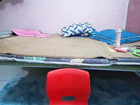 Snapshot of lusa_baby chatting on April 14, 2026, 6:40 am lusa baby online show from April 14, 2026, 6:40 am