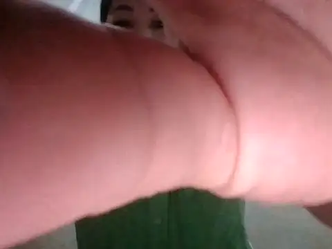 Snapshot of lusa_baby chatting on April 26, 2026, 12:35 pm lusa baby online show from April 26, 2026, 12:35 pm