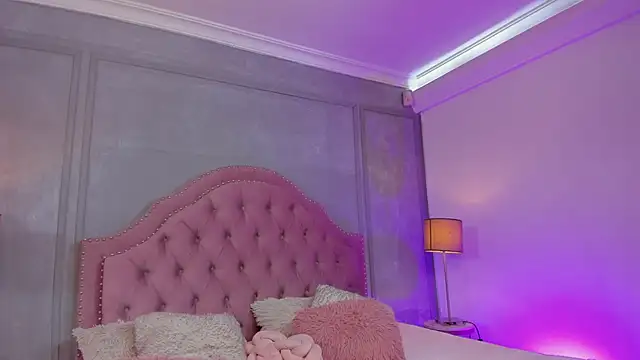 Snapshot of Mia_Culpa chatting on April 6, 2026, 1:01 pm Mia Culpa online show from April 6, 2026, 1:01 pm