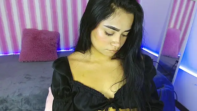 angie boo1 online show from April 16, 2026, 10:34 pm