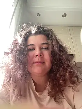 curly elise online show from April 20, 2026, 12:08 pm