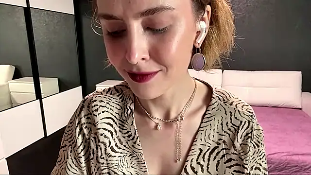 Xylarise online show from April 4, 2026, 7:26 am