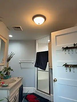 NataLee vault online show from March 28, 2026, 11:44 am