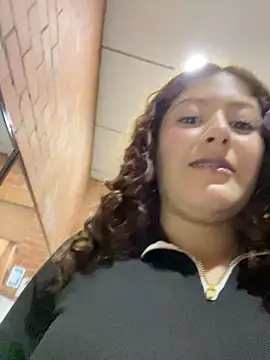 Amber rosse outdoors online show from April 8, 2026, 12:12 am