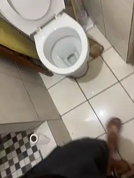 Kadenj92 online show from April 5, 2026, 7:59 am