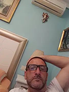 Snapshot of DanTrov79 chatting on May 23, 2026, 8:52 pm DanTrov79 online show from May 23, 2026, 8:52 pm