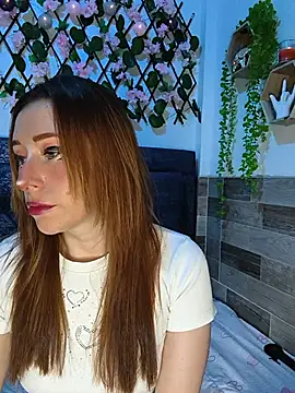 Amber prada online show from July 23, 2026, 10:38 pm