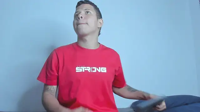 LatinsGuys2026 online show from April 2, 2026, 11:50 am