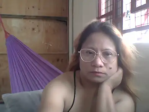 PinayChristine online show from July 19, 2026, 8:01 am