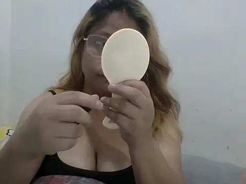 PinayChristine online show from June 30, 2026, 6:57 am