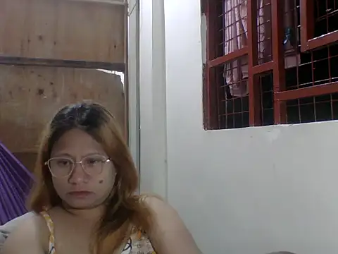 PinayChristine online show from August 3, 2026, 2:56 pm