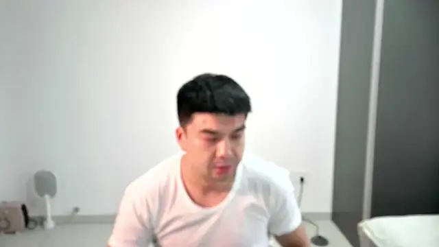 Snapshot of MichaelTheStraight chatting on July 18, 2026, 9:18 am MichaelTheStraight online show from July 18, 2026, 9:18 am