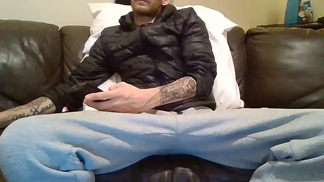 feetlovrr94 online show from April 9, 2026, 10:38 pm