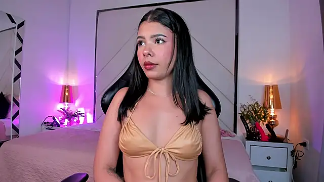 Snapshot of Celene_Rosejs chatting on May 26, 2026, 6:17 pm Celene Rosejs online show from May 26, 2026, 6:17 pm