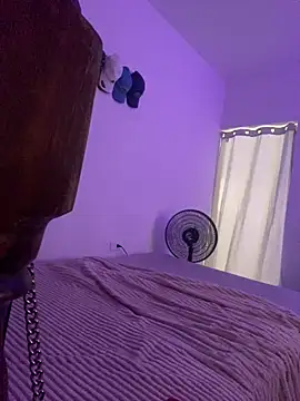 Valerials online show from April 13, 2026, 7:07 pm