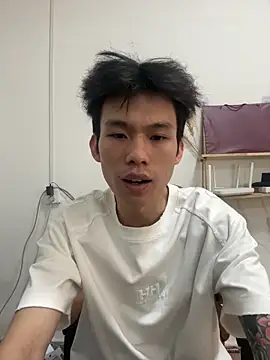 zzzzppp3 online show from April 17, 2026, 4:48 am