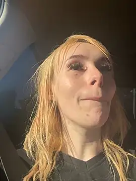 allysssabennet online show from April 9, 2026, 12:56 am