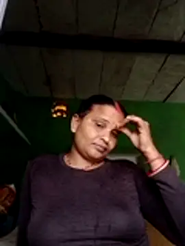 Snapshot of Shivani09900 chatting on July 1, 2026, 8:03 am Shivani09900 online show from July 1, 2026, 8:03 am