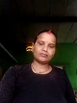 Snapshot of Shivani09900 chatting on July 3, 2026, 10:11 am Shivani09900 online show from July 3, 2026, 10:11 am