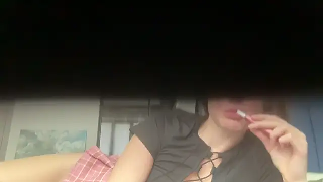 Snapshot of lizzyXpeach chatting on May 26, 2026, 5:27 am lizzyXpeach online show from May 26, 2026, 5:27 am