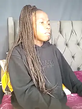 Cybil Hearts online show from April 13, 2026, 2:43 pm