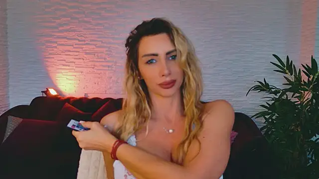 AngelWooW online show from April 14, 2026, 5:23 am