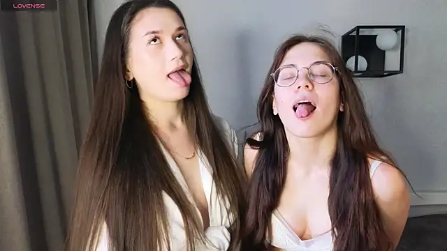 Snapshot of RosanneLaliberty chatting on June 27, 2026, 3:12 am RosanneLaliberty online show from June 27, 2026, 3:12 am