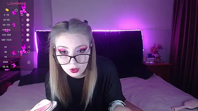 Snapshot of ammyska chatting on April 30, 2026, 12:50 am ammyska online show from April 30, 2026, 12:50 am
