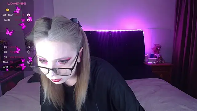 Snapshot of ammyska chatting on May 5, 2026, 12:35 am ammyska online show from May 5, 2026, 12:35 am