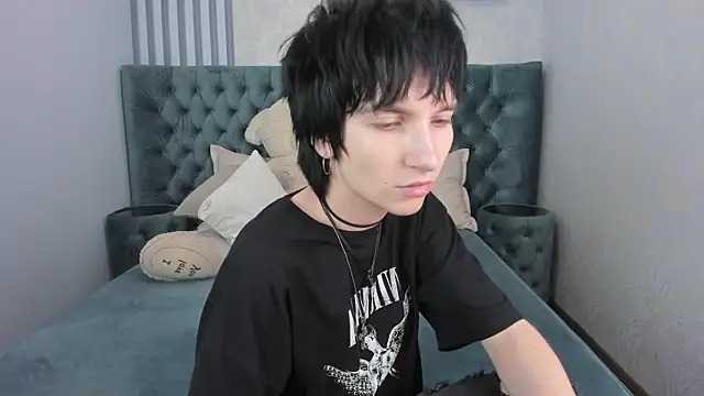 Snapshot of AdonBev chatting on July 16, 2026, 6:21 am AdonBev online show from July 16, 2026, 6:21 am