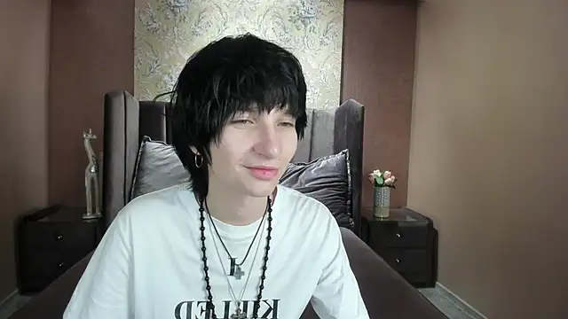 Snapshot of AdonBev chatting on June 14, 2026, 5:08 am AdonBev online show from June 14, 2026, 5:08 am