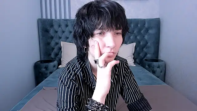 Snapshot of AdonBev chatting on June 19, 2026, 5:46 am AdonBev online show from June 19, 2026, 5:46 am