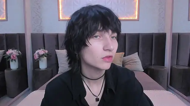 Snapshot of AdonBev chatting on June 15, 2026, 5:29 am AdonBev online show from June 15, 2026, 5:29 am