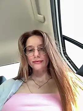 FReyja 44 online show from June 3, 2026, 8:59 am