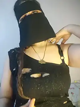 Snapshot of Yasmin_Oh chatting on July 19, 2026, 9:11 pm Yasmin Oh online show from July 19, 2026, 9:11 pm