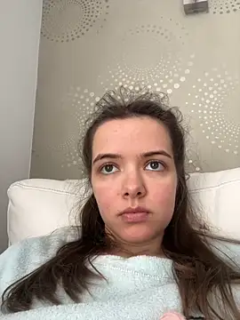 AForbiddenFlower online show from April 13, 2026, 7:01 am