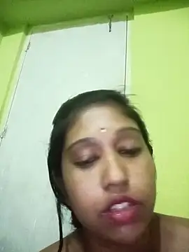 bannerjeesneha20 online show from May 18, 2026, 6:45 pm