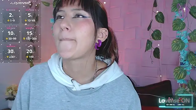 eyes moonn online show from March 24, 2026, 12:16 pm