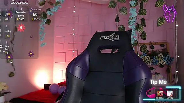 eyes moonn online show from April 1, 2026, 1:41 pm