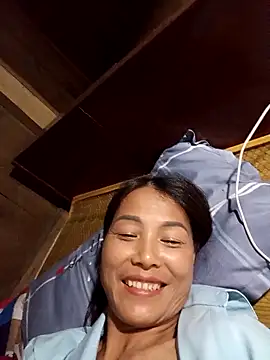 Snapshot of -Numin- chatting on May 5, 2026, 4:43 pm -Numin- online show from May 5, 2026, 4:43 pm
