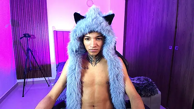 im Usuga online show from April 5, 2026, 3:13 am