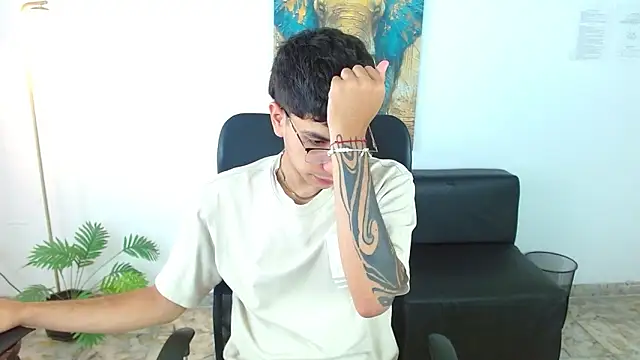 maax 18 online show from March 28, 2026, 1:34 pm