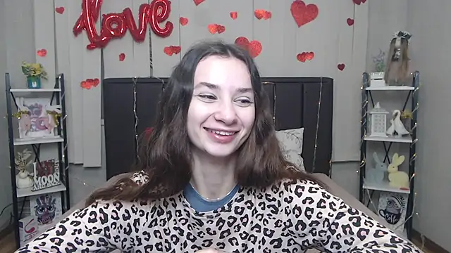 Je55icaBreeze online show from April 15, 2026, 5:24 am