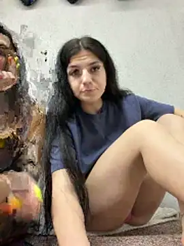 christahot online show from April 10, 2026, 5:09 pm