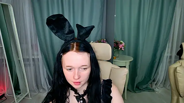 Flora Ray online show from April 4, 2026, 8:54 am