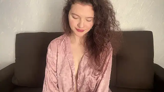 GIowySlava online show from April 13, 2026, 8:18 am