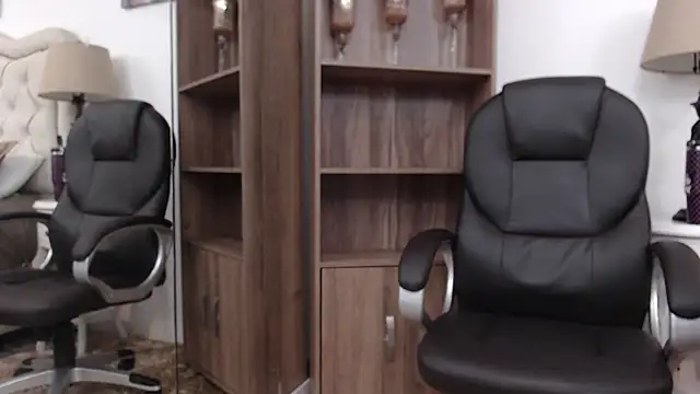 Snapshot of vannellope_roberts chatting on April 9, 2026, 11:49 am vannellope roberts online show from April 9, 2026, 11:49 am