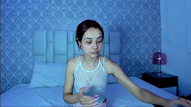 Snapshot of erizdarkveyl chatting on May 26, 2026, 4:54 am erizdarkveyl online show from May 26, 2026, 4:54 am