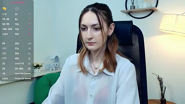 Snapshot of LoraLanett chatting on April 16, 2026, 2:18 pm LoraLanett online show from April 16, 2026, 2:18 pm